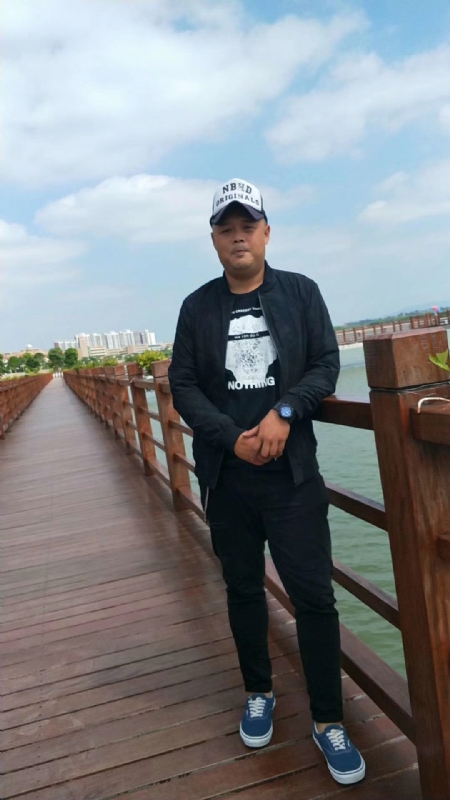 人生如戏的第二张照片--茂名交友中心